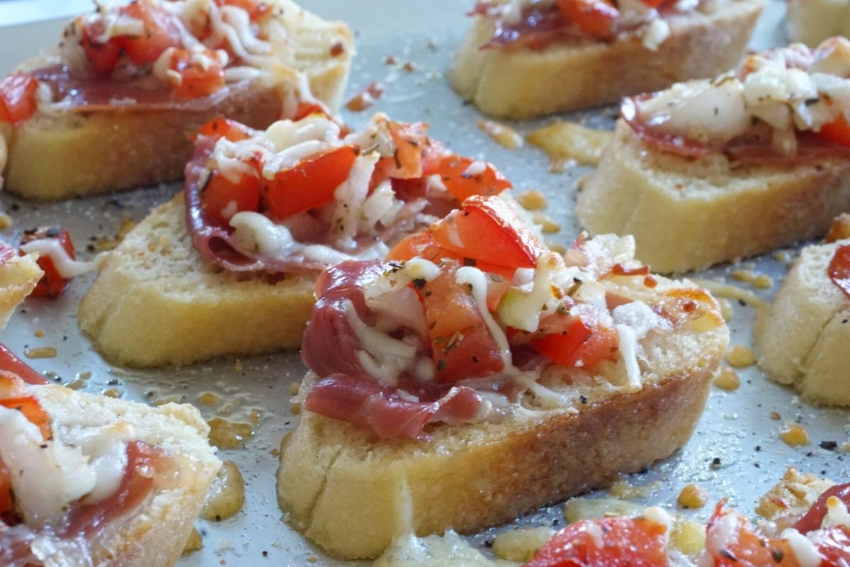 baked bruschetta with cheese