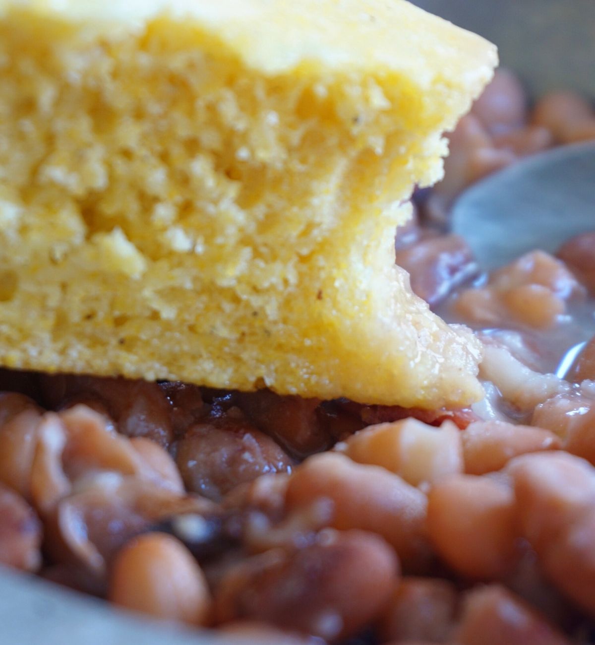 cornbread with pinto soup beans