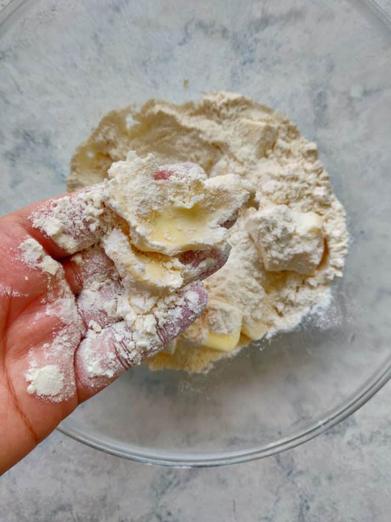 making crust with butter and flour