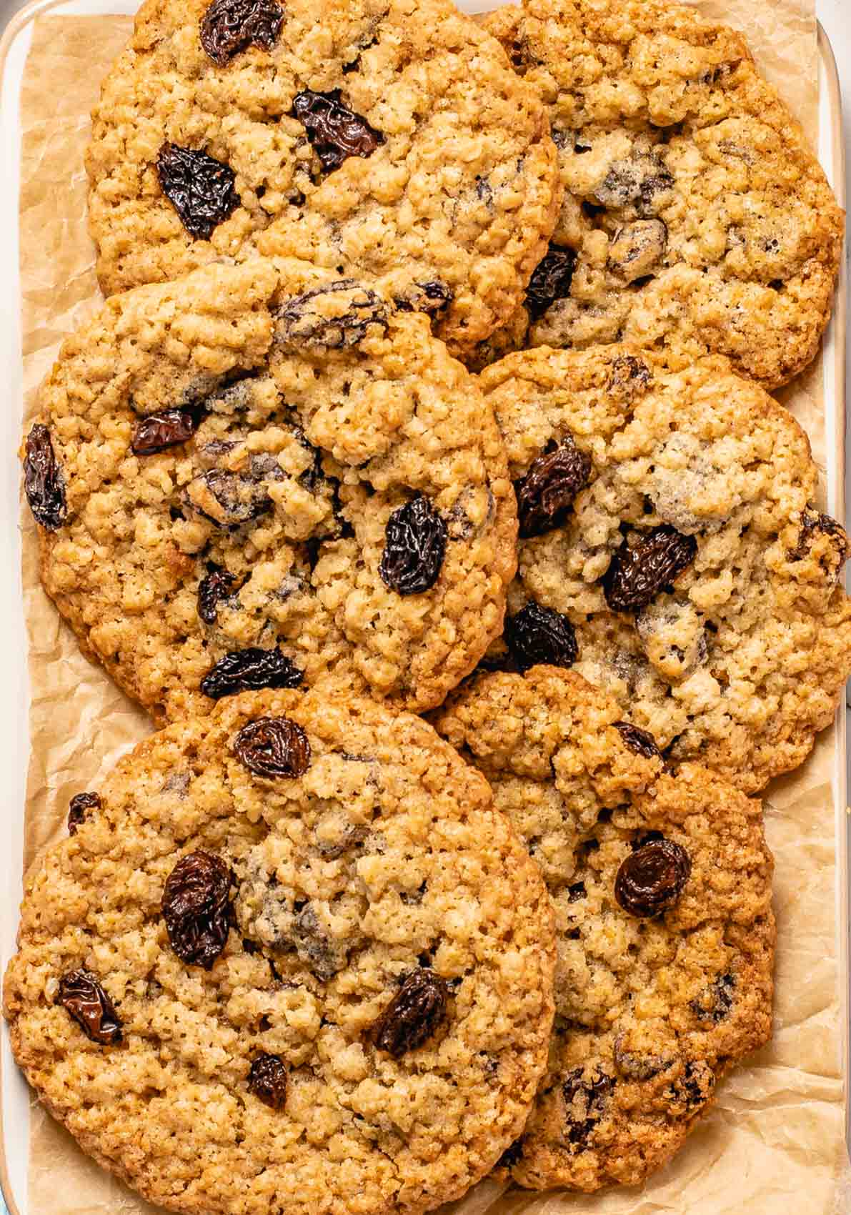platter of 6 cookies with oats and raisins 