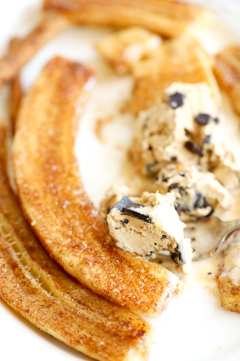 air fryer banana with chocolate chip ice cream