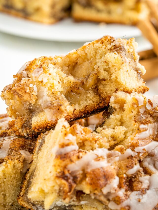 How to Make Dutch Apple Cake - Chunky in Kentucky