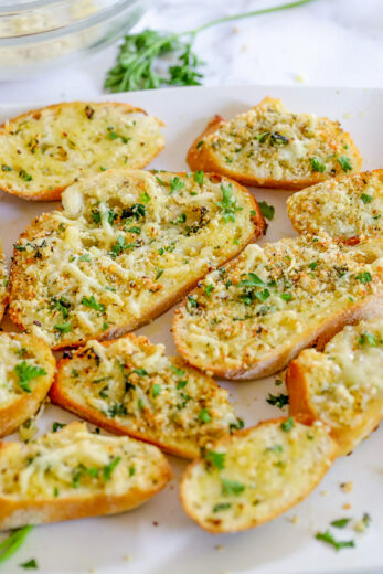 Easy Air Fryer Garlic Bread - Chunky in Kentucky